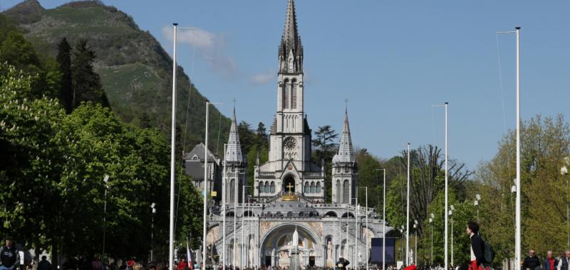 Lourdes Basilica del Rosario